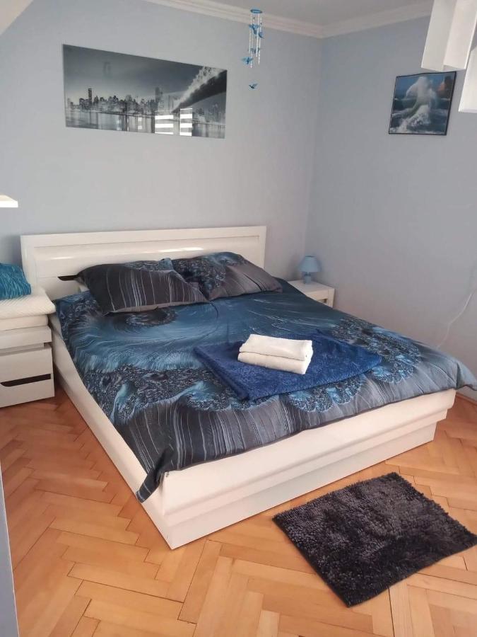 Villa Sanriver Przemysl Ngoại thất bức ảnh